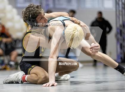 Thumbnail 3 in Sultana vs Santa Fe (CIF SS Division 3 Final) photogallery.