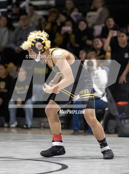 Thumbnail 2 in Sultana vs Santa Fe (CIF SS Division 3 Final) photogallery.
