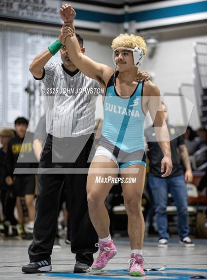 Thumbnail 1 in Sultana vs Santa Fe (CIF SS Division 3 Final) photogallery.