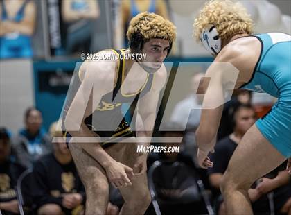 Thumbnail 3 in Sultana vs Santa Fe (CIF SS Division 3 Final) photogallery.