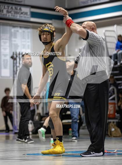 Thumbnail 3 in Sultana vs Santa Fe (CIF SS Division 3 Final) photogallery.