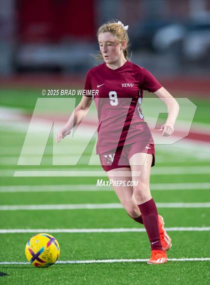 Thumbnail 2 in Morgan City vs E.D. White (Bi-District Playoff) photogallery.