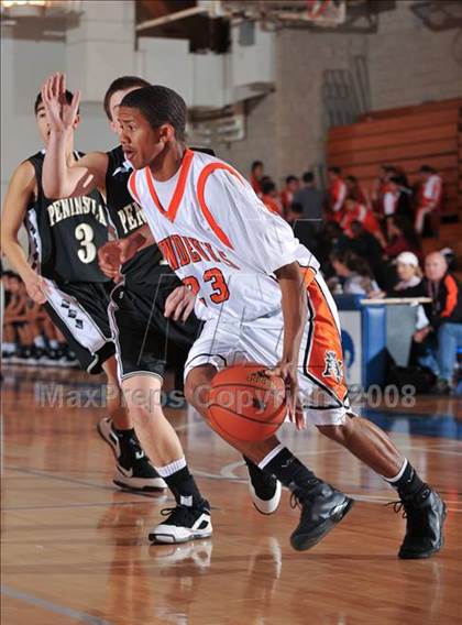 Thumbnail 3 in Apple Valley vs. Palos Verdes Peninsula (MaxPreps Holiday Classic) photogallery.