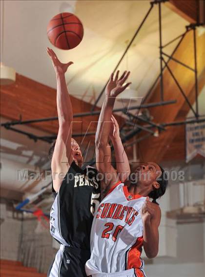 Thumbnail 2 in Apple Valley vs. Palos Verdes Peninsula (MaxPreps Holiday Classic) photogallery.