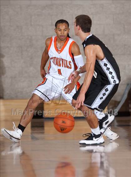 Thumbnail 1 in Apple Valley vs. Palos Verdes Peninsula (MaxPreps Holiday Classic) photogallery.