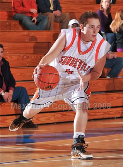 Thumbnail 2 in Apple Valley vs. Palos Verdes Peninsula (MaxPreps Holiday Classic) photogallery.