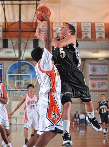 Thumbnail 2 in Apple Valley vs. Palos Verdes Peninsula (MaxPreps Holiday Classic) photogallery.