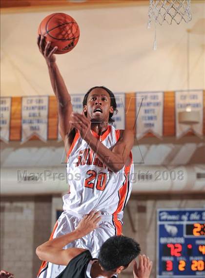 Thumbnail 1 in Apple Valley vs. Palos Verdes Peninsula (MaxPreps Holiday Classic) photogallery.