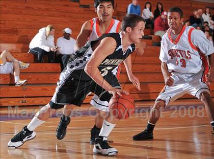 Thumbnail 2 in Apple Valley vs. Palos Verdes Peninsula (MaxPreps Holiday Classic) photogallery.