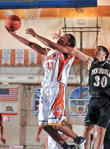 Thumbnail 3 in Apple Valley vs. Palos Verdes Peninsula (MaxPreps Holiday Classic) photogallery.