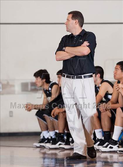 Thumbnail 2 in Apple Valley vs. Palos Verdes Peninsula (MaxPreps Holiday Classic) photogallery.
