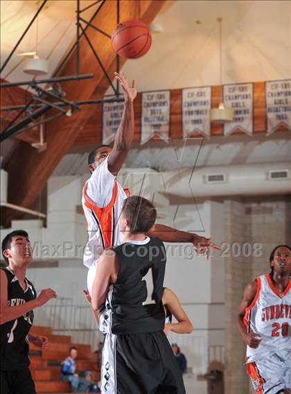 Thumbnail 2 in Apple Valley vs. Palos Verdes Peninsula (MaxPreps Holiday Classic) photogallery.