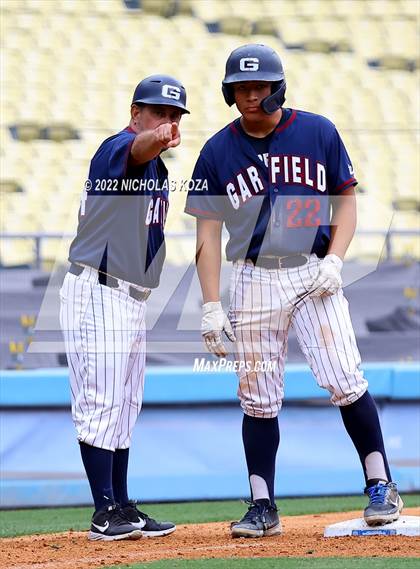 Thumbnail 3 in Narbonne vs. Garfield (LACS D1 Finals) photogallery.