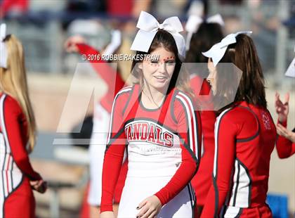 Thumbnail 2 in Van vs. Paris (UIL 4A Regional Quarterfinal Playoff) photogallery.