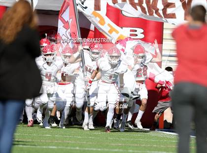 Thumbnail 2 in Van vs. Paris (UIL 4A Regional Quarterfinal Playoff) photogallery.