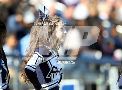 Thumbnail 2 in Van vs. Paris (UIL 4A Regional Quarterfinal Playoff) photogallery.