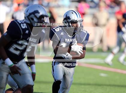 Thumbnail 2 in Van vs. Paris (UIL 4A Regional Quarterfinal Playoff) photogallery.