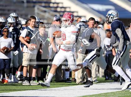 Thumbnail 3 in Van vs. Paris (UIL 4A Regional Quarterfinal Playoff) photogallery.