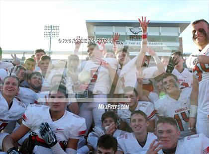Thumbnail 2 in Van vs. Paris (UIL 4A Regional Quarterfinal Playoff) photogallery.