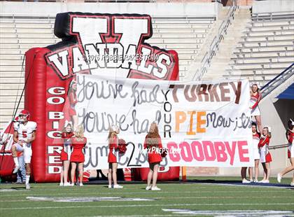 Thumbnail 1 in Van vs. Paris (UIL 4A Regional Quarterfinal Playoff) photogallery.