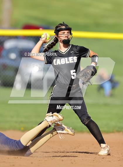 Thumbnail 1 in Keystone Oaks @ McGuffey photogallery.