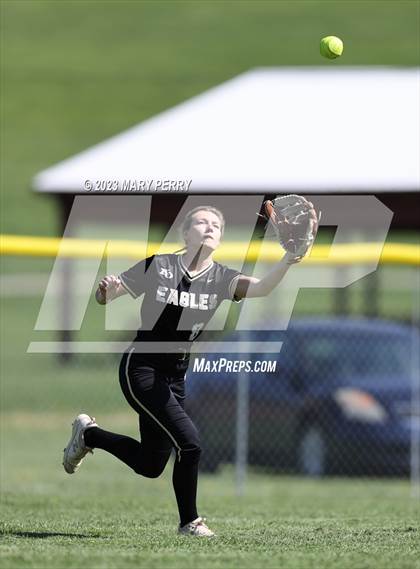 Thumbnail 1 in Keystone Oaks @ McGuffey photogallery.