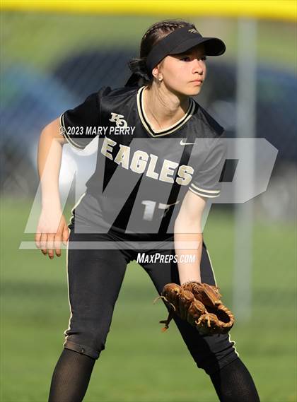 Thumbnail 1 in Keystone Oaks @ McGuffey photogallery.