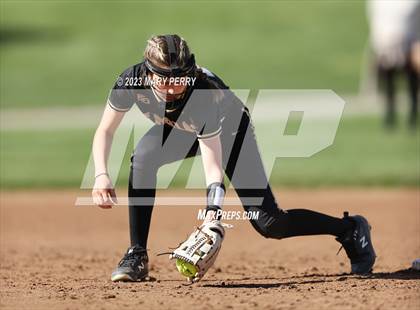 Thumbnail 1 in Keystone Oaks @ McGuffey photogallery.