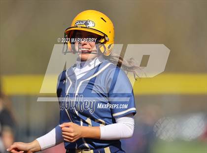 Thumbnail 1 in Keystone Oaks @ McGuffey photogallery.