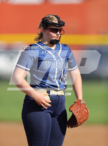 Thumbnail 1 in Keystone Oaks @ McGuffey photogallery.