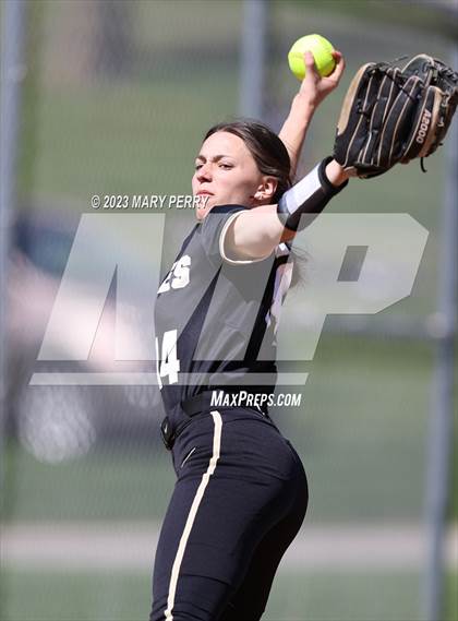 Thumbnail 2 in Keystone Oaks @ McGuffey photogallery.