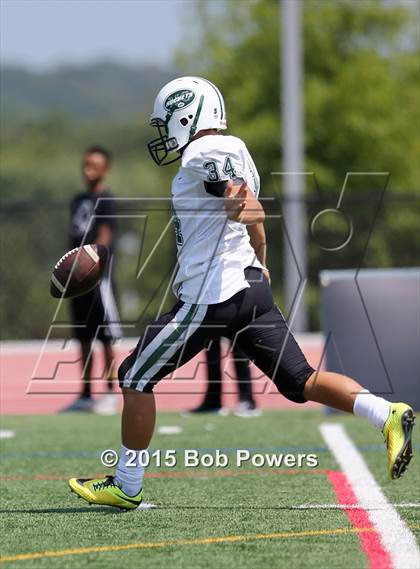 Thumbnail 2 in Central @ DeMatha photogallery.