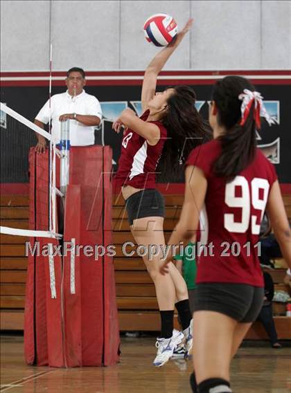 Thumbnail 2 in Taft @ Van Nuys photogallery.