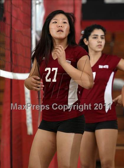 Thumbnail 1 in Taft @ Van Nuys photogallery.