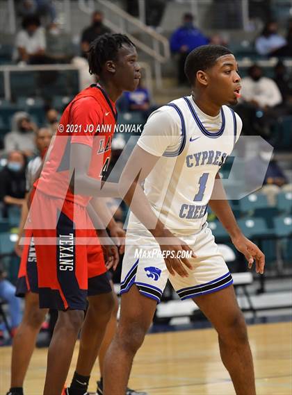 Thumbnail 3 in Cypress Creek vs. Lamar (UIL 6A Bi-District Playoff) photogallery.