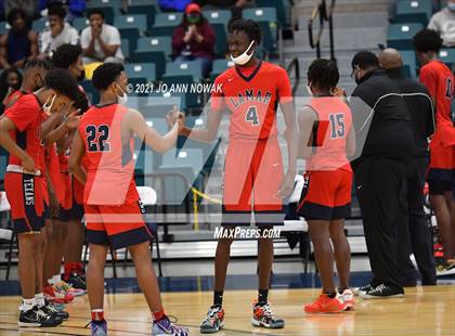 Thumbnail 3 in Cypress Creek vs. Lamar (UIL 6A Bi-District Playoff) photogallery.