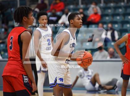Thumbnail 2 in Cypress Creek vs. Lamar (UIL 6A Bi-District Playoff) photogallery.
