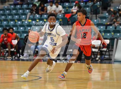 Thumbnail 2 in Cypress Creek vs. Lamar (UIL 6A Bi-District Playoff) photogallery.
