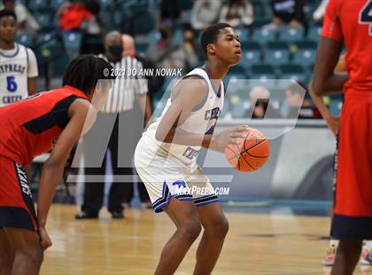 Thumbnail 3 in Cypress Creek vs. Lamar (UIL 6A Bi-District Playoff) photogallery.