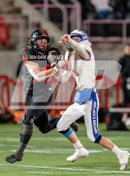 Thumbnail 3 in Monticello vs. Water Canyon (UHSAA 8-Player Semifinal) photogallery.