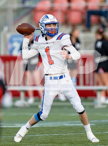 Thumbnail 3 in Monticello vs. Water Canyon (UHSAA 8-Player Semifinal) photogallery.