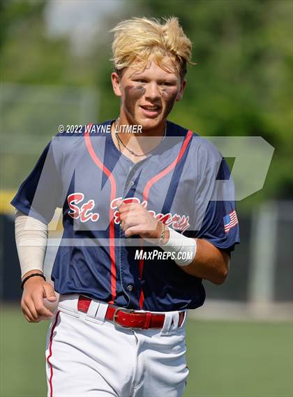 Thumbnail 3 in St. Henry vs Highlands (Ninth Region Semifinal) photogallery.