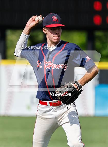 Thumbnail 1 in St. Henry vs Highlands (Ninth Region Semifinal) photogallery.
