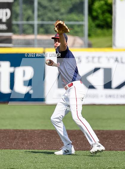 Thumbnail 1 in St. Henry vs Highlands (Ninth Region Semifinal) photogallery.