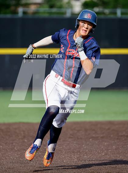 Thumbnail 3 in St. Henry vs Highlands (Ninth Region Semifinal) photogallery.