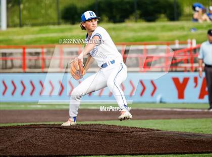 Thumbnail 3 in St. Henry vs Highlands (Ninth Region Semifinal) photogallery.