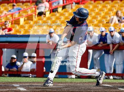 Thumbnail 3 in St. Henry vs Highlands (Ninth Region Semifinal) photogallery.