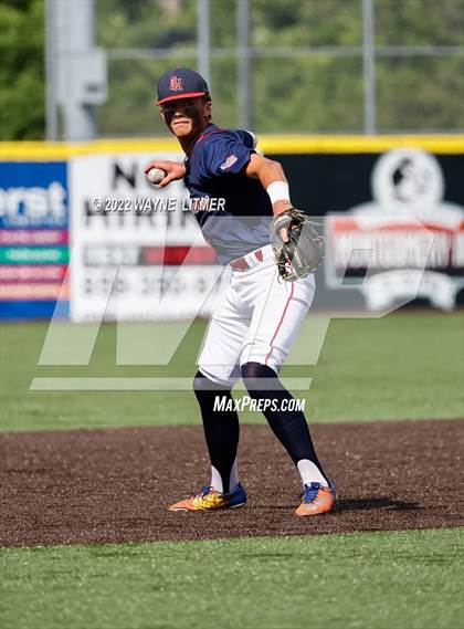 Thumbnail 3 in St. Henry vs Highlands (Ninth Region Semifinal) photogallery.
