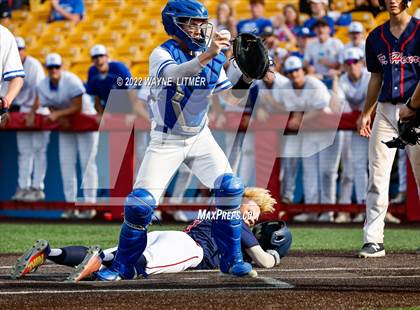 Thumbnail 1 in St. Henry vs Highlands (Ninth Region Semifinal) photogallery.