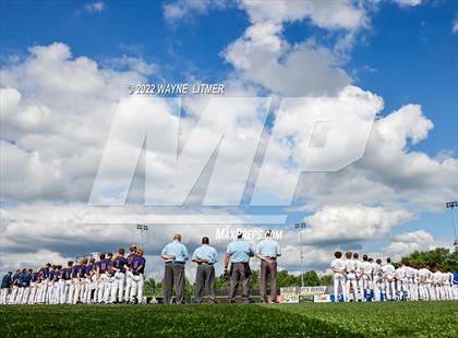 Thumbnail 3 in St. Henry vs Highlands (Ninth Region Semifinal) photogallery.